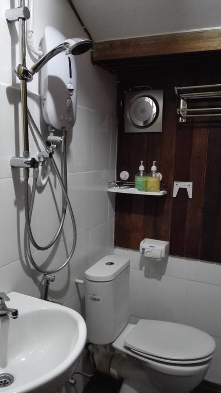 Silver Shine Guesthouse George Town Rum bild