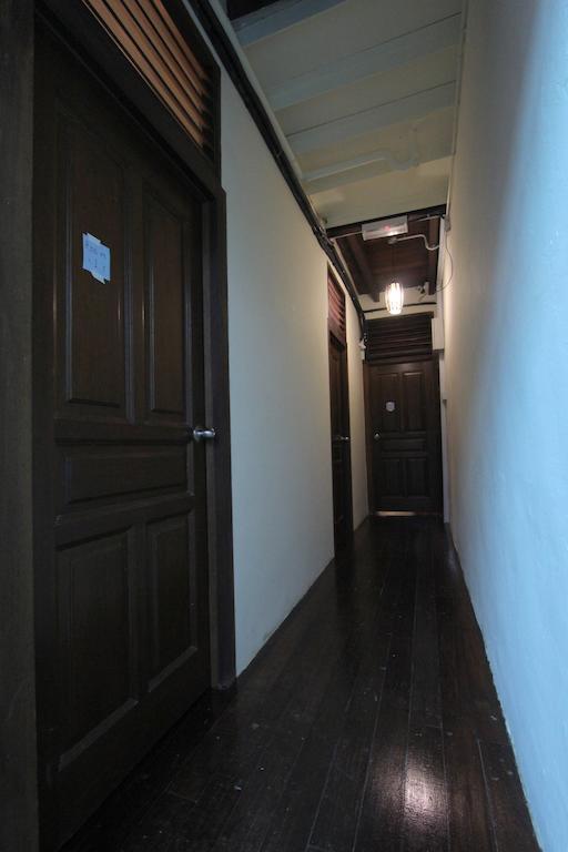 Silver Shine Guesthouse George Town Exteriör bild